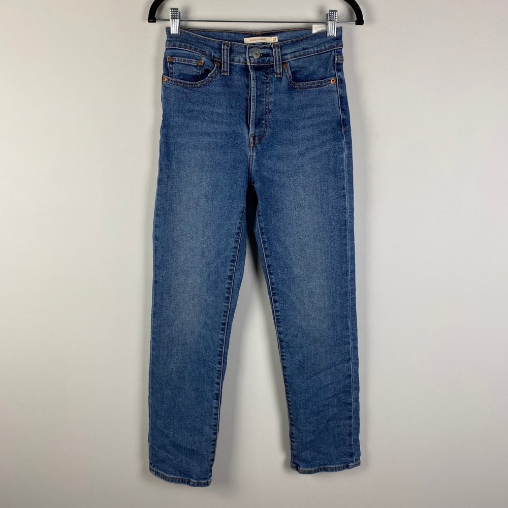 Levis Wedgie Straight Leg Jeans Stretch Button Fly Size 27 Medium Wash